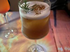 -饮湖威士忌鸡尾酒吧