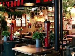 -临界音乐酒馆·小龙虾·江湖菜(华熙LIVE·鱼洞店)