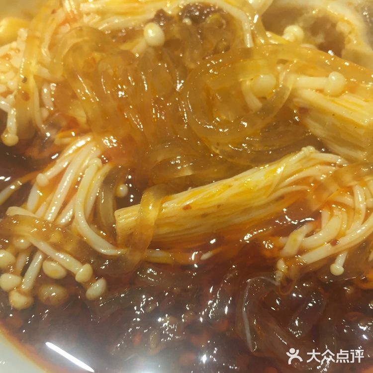 零食 给我，张秀芳小姐姐 拿来了，水果，赠送甜品
