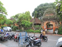 -Warung Babi Guling Ibu Oka 3