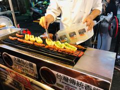 -六合夜市