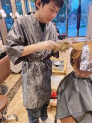 点击看大图 -震轩美容美发连锁店