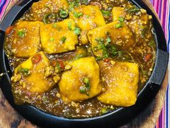 -香巴拉云南餐厅(华莱坞店)