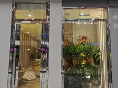 门面-猫王榴莲世家(三里屯SOHO商场店)