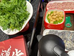 -醉董牛川派鲜肉自选火锅(烟台店)