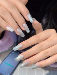 -UGIRL有个美甲
