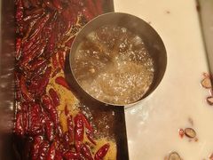 胡椒猪肚鸡双拼锅底-尚尚仙·酸汤猪手·猪肚鸡火锅(华联万柳购物中心店)