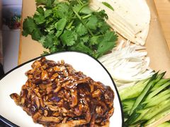 -关东小磨东北菜(上海长风大悦城店)