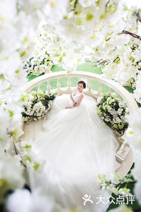 西安蒙娜丽莎婚纱摄影(总店)