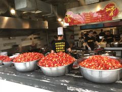 -琥珀老六龙虾(四里河店)
