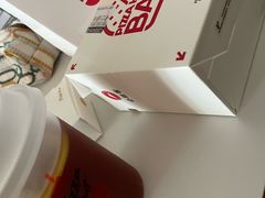-必胜客(经开万达店)