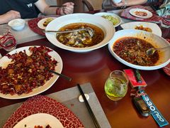 -粤尚腾香居中餐厅(首都机场希尔顿店)