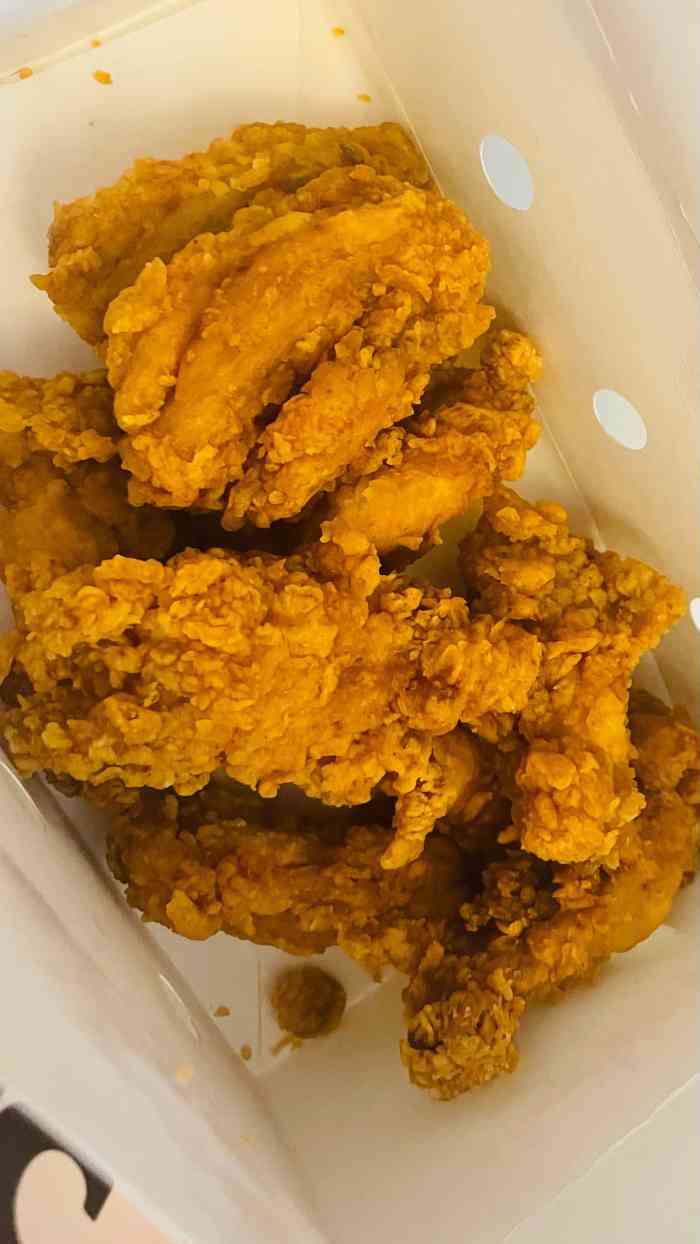 肯德基(芮欧店)-"看广告今天来试试新的那个鸡排匹萨.看上去.