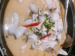 -盛宏鑫·四川鲜鱼馆(一元路店)