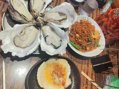 -蚝堡海鲜·威海菜·海肠捞饭·烧烤·亚洲吃蚝公司(幸福门店)