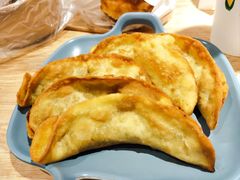 -老新隆牛肉锅贴(新街口店)