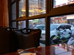 靠窗位-虹泥小厨(南国花园总店)