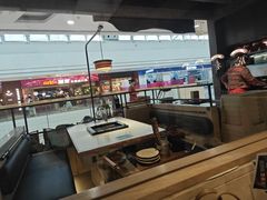 -老牌坊云南鱼豆花火锅(哈西万达店)