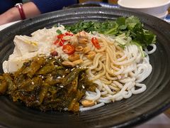 豆花米线-滇道云南特色料理(康定路店)