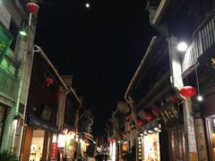 -临街徽菜馆·正宗黄山味