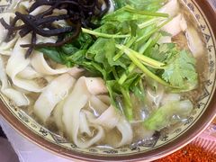 -老广烧烤(骆驼山康馨园店)