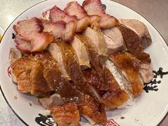 烧鹅拼叉烧饭-吾家香港烧腊专门店