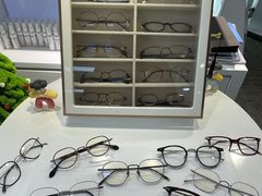 -浮光眼镜·蔡司视觉合作·数字验配中心(陆家嘴店)