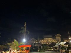 -亚龙湾希尔顿自助餐厅·海鲜·烧烤·沙滩BBQ·现场乐队