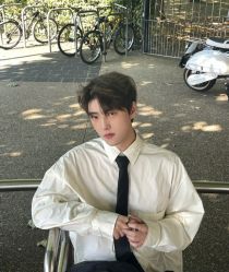 -川和潮人