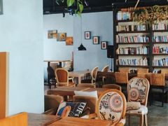 大堂-房角石咖啡与书(吉大南校店)