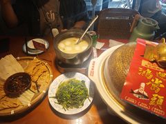 -魏铭鱼头捞饭(晋阳路店)