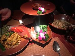 大理风味葱椒鸡-花马天堂云南餐厅 Lost Heaven(外滩店)
