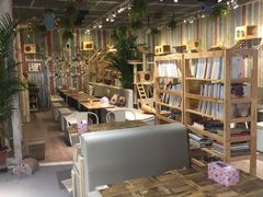 大堂-小时光咖啡馆(开森度假森林店)