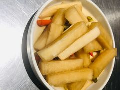 -龙巢盱眙龙虾·牛蛙·烧烤宵夜(八卦岭店)