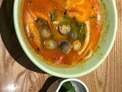 酸辣海鲜汤河粉-米纸越南小馆(金鹰世界店)