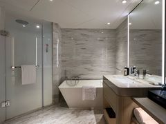 -深圳彭年万丽酒店