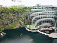 -蓝精灵乐园·世茂精灵之城主题乐园