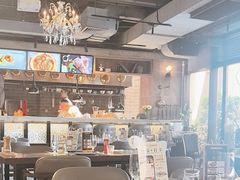 -卡普里披萨·牛扒·下午茶