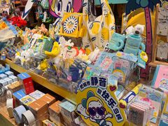 -九木杂物社(新奥购物中心店)