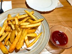 -LESCEDARS Brasserie Bistro香柏树