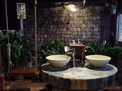 -卷心菜和避孕套餐厅(Pattaya)