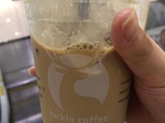 拿铁-瑞幸咖啡(国贸商场店)