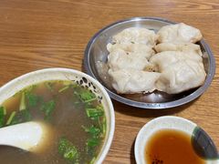 -黄阿姨锅贴大王(万航渡路店)