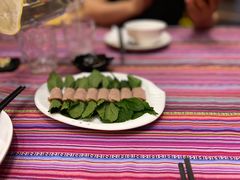 -香巴拉云南餐厅(华莱坞店)