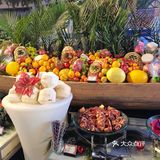 洲际值得来玩。晚宴很丰盛。食品新鲜量很大