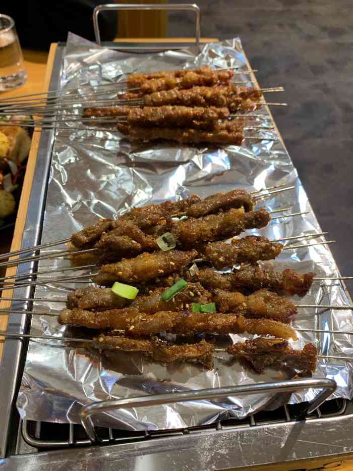 老亮勃利地摊烧烤-"买了19.9代50的券,特意去打卡,真的.