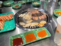 -欧巴炭烤肉오빠숯불구이(南京东路店)