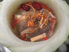 -得意咚瓜·顺德鱼生·冬瓜火锅(深圳首店)