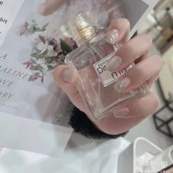 -UMl Nail 尤米美甲美睫半永久
