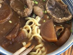 -陈八两面家(华孚写字楼店)